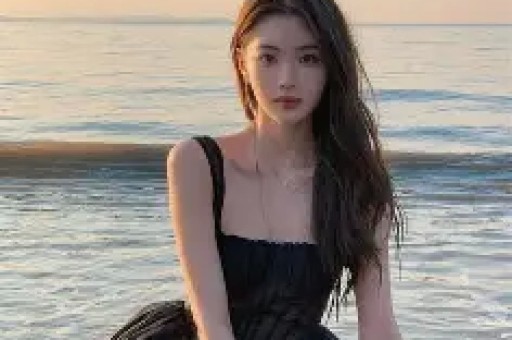 21岁女孩靠“隐私部位”年赚8300万美元比肩詹姆斯！这届网红为何集体反着穿？